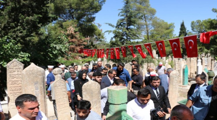 Şanlıurfa'da 15 Temmuz şehidi mezarı başında anıldı!