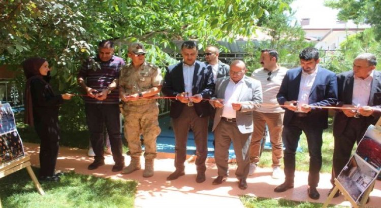 Muradiyede 15 Temmuz konulu resim ve fotoğraf sergisi