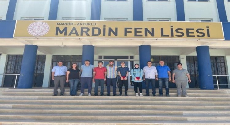 YKSde derece yapan Mardin Fen Lisesi öğrencileri altınla ödüllendirildi