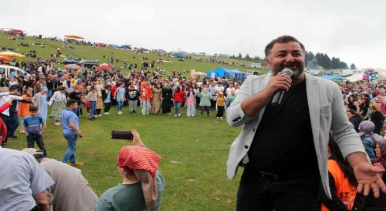 Giresunda 2 yıl önce sel afeti yaşayan Dereli ilçesinde şenlik coşkusu