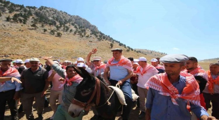 Kaşta Gömbe Yörük Şenliği yapıldı