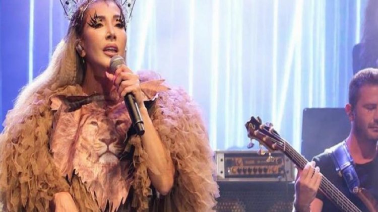 Şarkıcı Hande Yener, isim vermeden meslektaşlarını hedef aldı