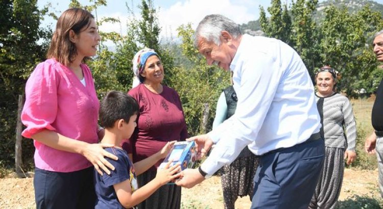 Başkan Zeydan Karalar Kozan, Feke ve Yumurtalık’ta halkla buluştu