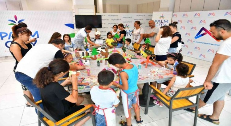 Çocuklar 30 Ağustosu ‘zafer rüzgarı yaparak kutladılar