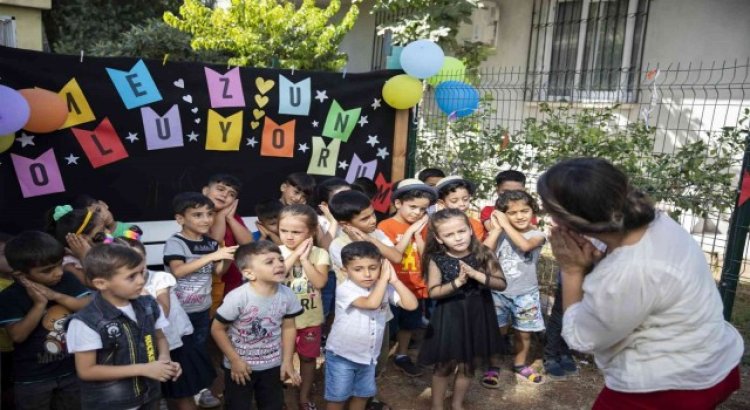 Çocuk Atölyesi etkinliklerine katılan çocuklar sertifikalarını aldı