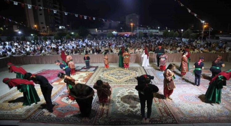 Toroslarda binlerce kişi aşure etkinliğinde buluştu