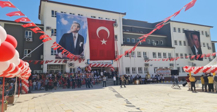 Şanlıurfa&#039;da 695 bin öğrenci ders başı yaptı