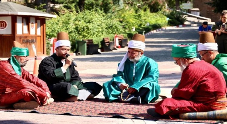 Şeyh Edebali Türbesi yerleşkesinde Şed Kuşanma töreni yapıldı