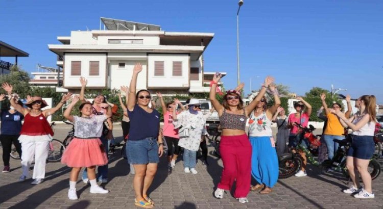 Nazillide Süslü Kadınlar bisiklet turu gerçekleştirildi