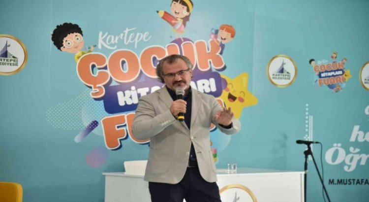 Yazar Aslanhan: Okuduğunuz kitaplar geleceğinizi belirler