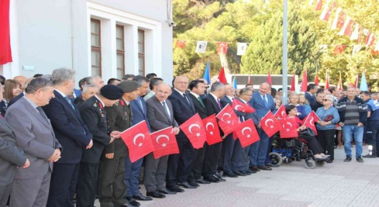 Manisalılar 97 yıl önceki heyecanı yaşadı