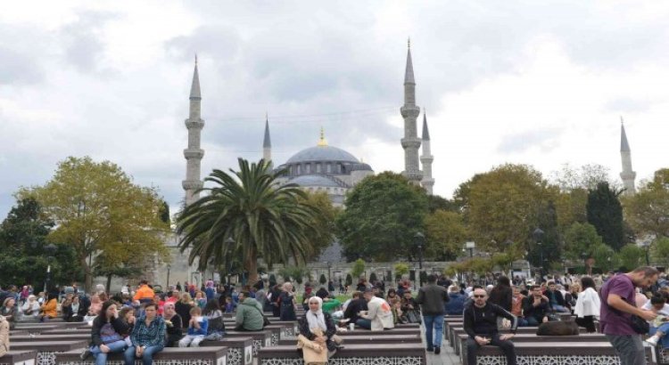 Belediye Çorumlulara İstanbulu gezdiriyor