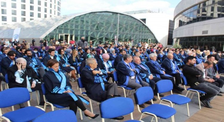 İstanbul Esenyurt Üniversitesi yeni akademik yıla ‘merhaba dedi