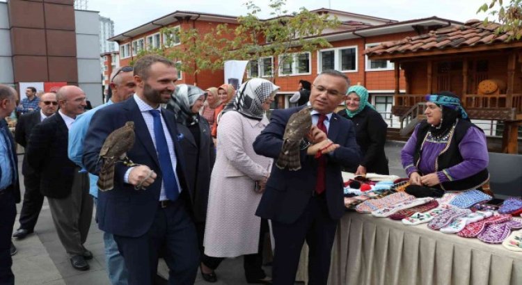 Üniversite öğrencilerine Rizenin güzellikleri tanıtıldı