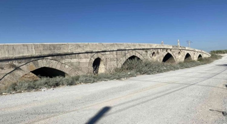 Yarım asırlık tarihi köprü ilk günkü gibi sapasağlam duruyor