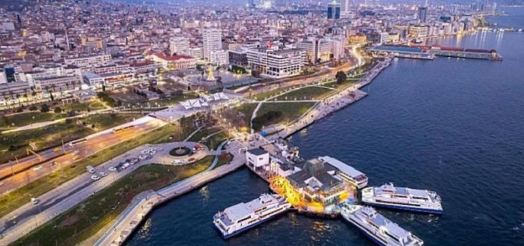 İzmir Türkiye’nin ilk elektrikli yolcu gemileri için harekete geçti