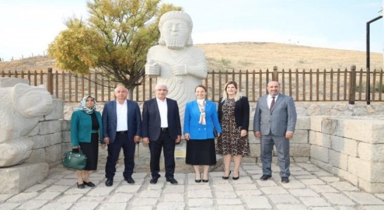 Milletvekili Bakbak, Arslantepeye hayran kaldı