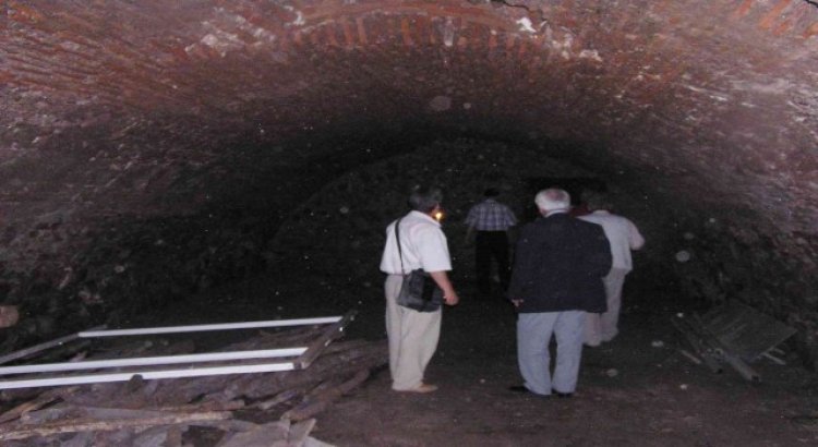 Çöplüğünden Herkül, evlerin altından tünel çıkan kent: İzmit