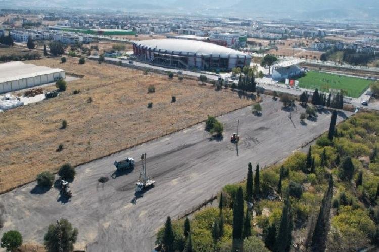 Manisa Büyükşehir’den park problemini çözen atılım