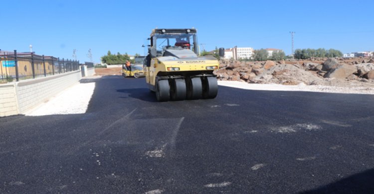 Viranşehir&#039;de Asfalt Seferberliği Devam Ediyor