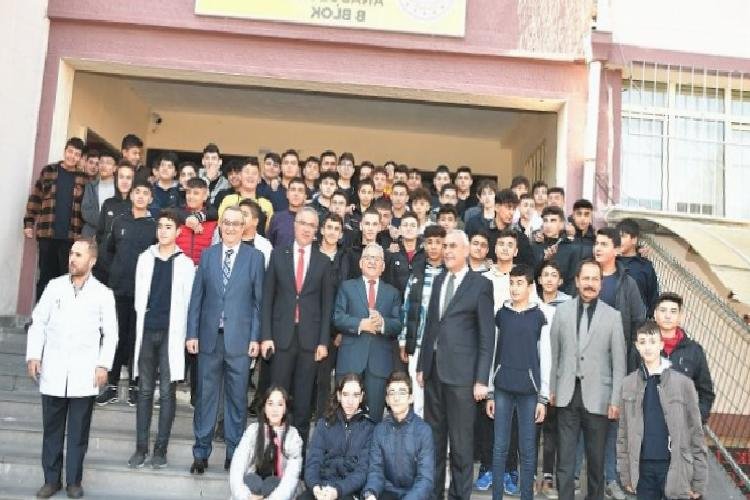 Memduh Büyükkılç’tan meslek paylaşımı