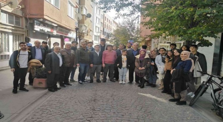 Eskişehirde okuyan Türk Dünyası öğrencileri tanışma kahvaltısında bir araya geldi