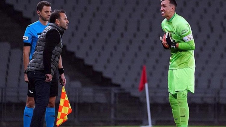 Muslera’nın derbi korkusu! Karagümrük maçında kenara gelip Okan Buruk’a resmen yalvardı