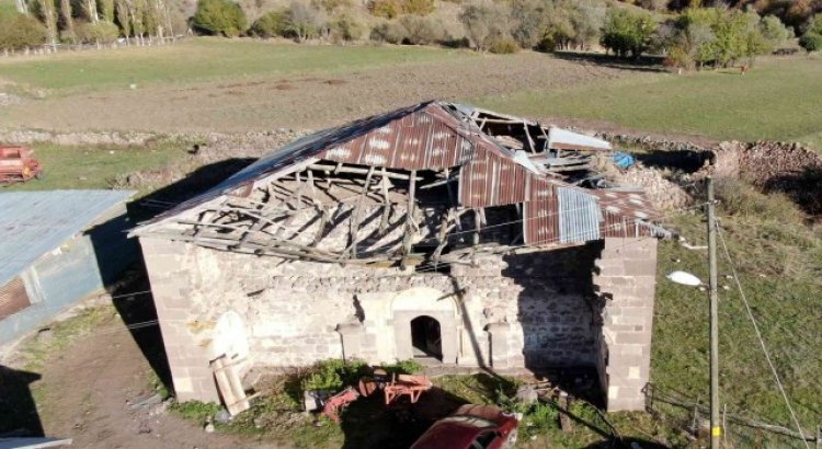 Bir zamanlar cami olarak kullanıldı, atıl durumdaki kilise restore edilmeyi bekliyor