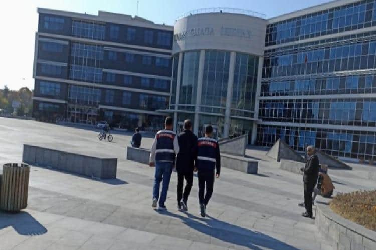 Firari savcı Kayseri’de yakalandı