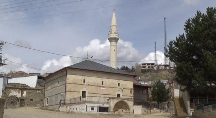 İki asırlık çivisiz cami zamana meydan okuyor