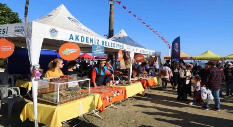 Akdeniz Belediyesi, festival konuklarının ilgi odağı oldu