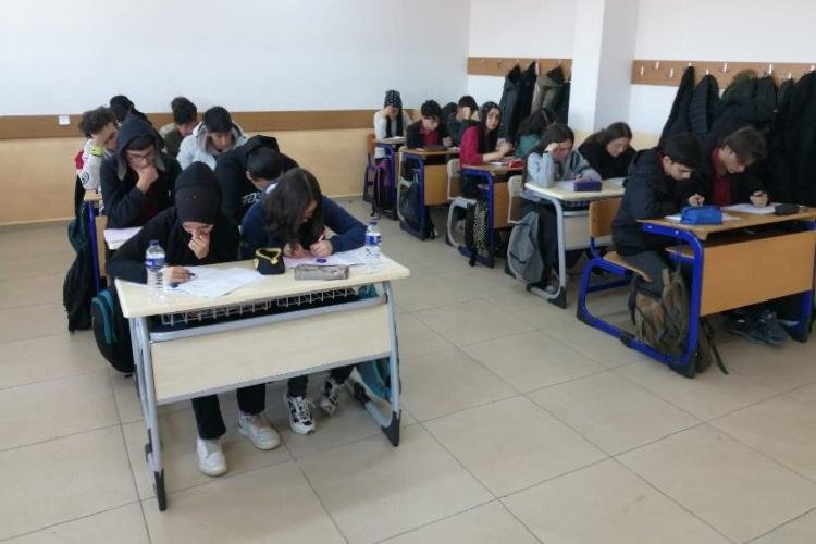 Bilecik Pazaryeri Kaymakamlığı’ndan deneme imtihanı dopingi