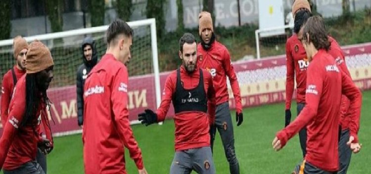 Galatasaray çalışmalarına devam etti