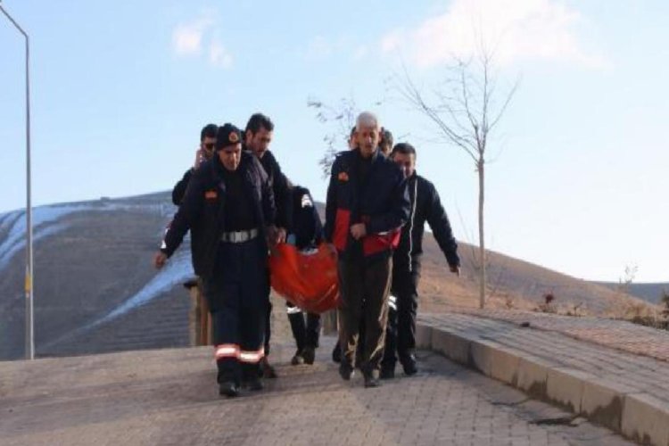 Dehşetli olay! Eşini ve tabip yeğenini öldürüp intihar etti