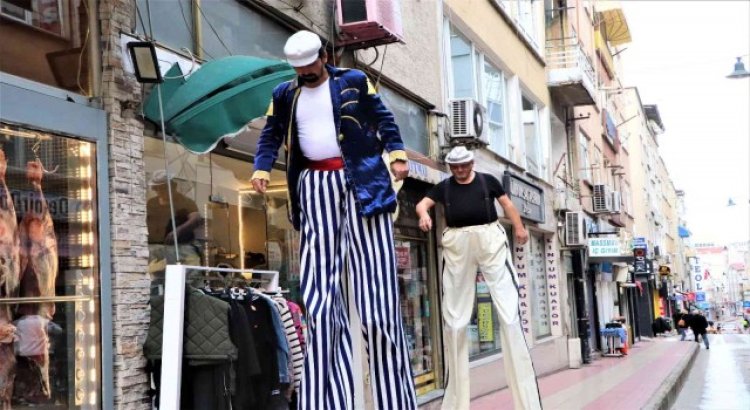 Tahta bacak cambazı baba-oğul Türkiyede tek