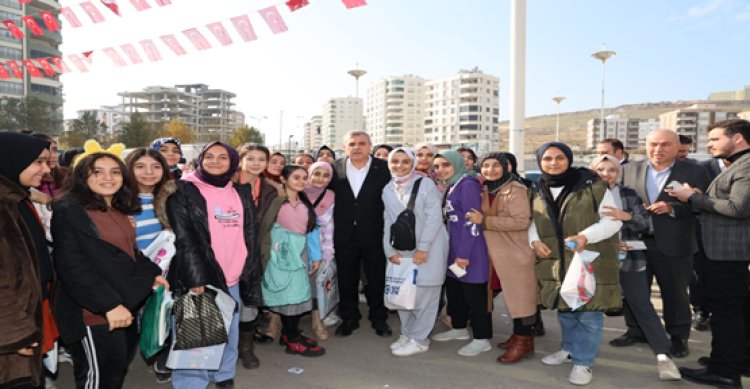 Başkan Beyazgül’den Kitap Fuarına Davet