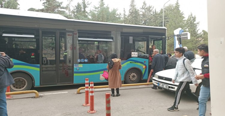 Sürücü fenalaşan yolcuyu hastaneye yetiştirdi