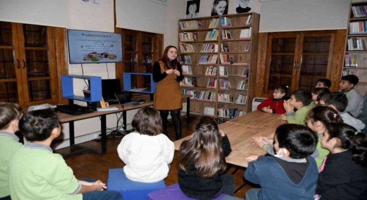 SEYAKMERde çocuklar hem öğreniyor hem eğleniyor