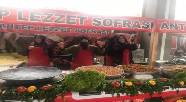 Gaziantep Tanıtım Günlerine baklava yeme yarışması damga vurdu