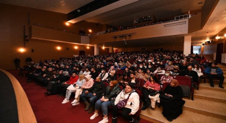 Pursaklar Belediyesi vatandaşları sanatla buluşturdu