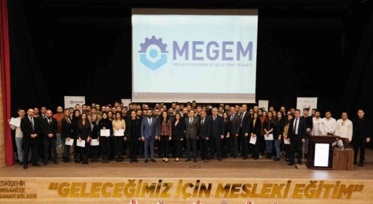 MEGEMde eğitimlerini tamamlayan 115 genç sertifikalarını alarak iş yaşamına adım attılar