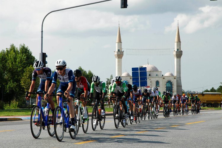 Sakarya pedal çevirerek memnun oluyor