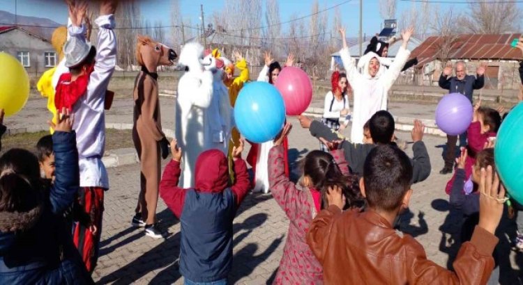 Bingölde köy okulları tiyatro ile buluşuyor