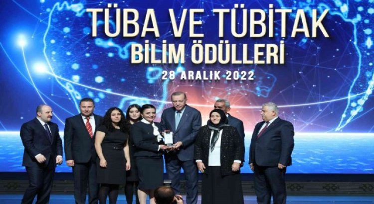 BARÜ Öğretim Üyesi Doç. Dr. Karataşa TÜBA-TESEP ödülü