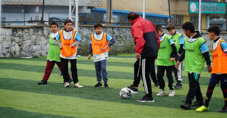 Haliliye Belediyesi Futbol Okulu İle Geleceğin Yıldızları Yetişiyor