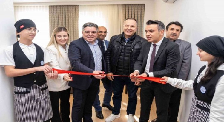 Corendon Hotels &amp; Resortsden eğitime  katkı