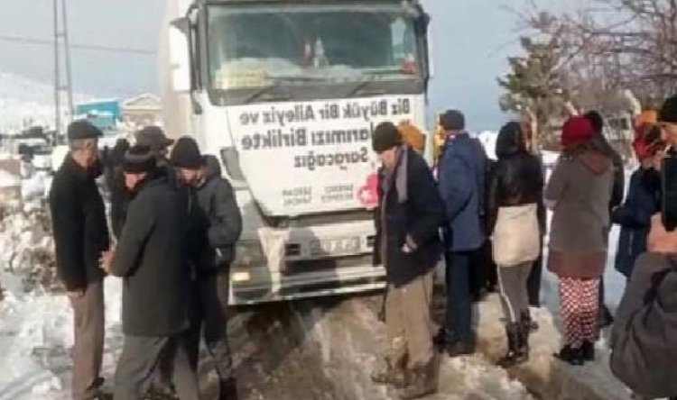 Bayraklı Belediyesinin yardım tırları umut oluyor