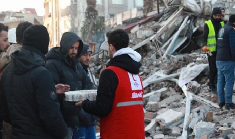 Kızılay Afet Bölgelerinde Beslenme Hizmetlerini Sürdürüyor