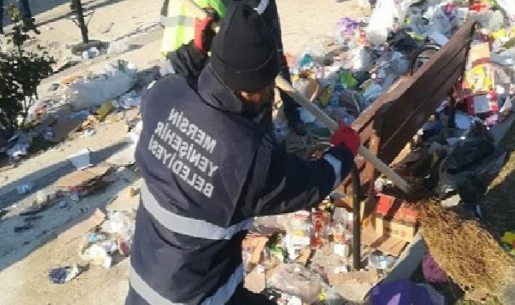 Yenişehir Belediyesi Hatay’da çevre temizliği çalışmalarına destek veriyor