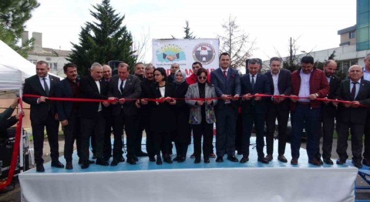 Ardahanın yöresel lezzetleri deprem bölgesine destek için Pendikte görücüye çıktı